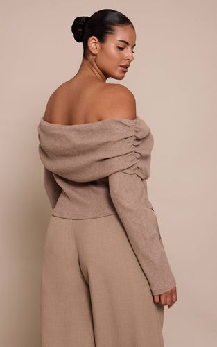 Oatmeal Haut Grande Taille À Manches Longues Côtelé Toucher Doux Épaules Dénudées | Taille 46 - PrettyLittleThing - Modalova