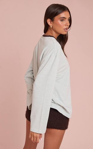 Sage Green T-shirt Boxy À Manches Longues En Coton À Rayures | Taille 42 - PrettyLittleThing - Modalova