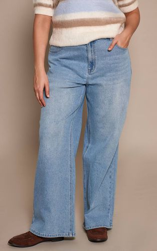 Mid Blue Wash Jean Droit Taille Haute Stretch Bleu Moyen Grande Taille | Taille 54 - PrettyLittleThing - Modalova