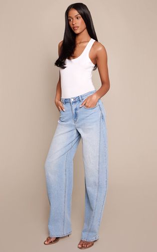 Jean Barrel Taille Mi-haute Stretch Bleu Moyen Tall | Taille 42 - PrettyLittleThing - Modalova