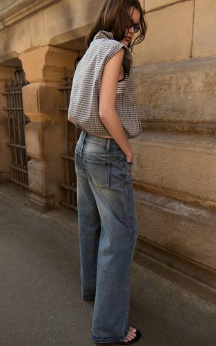 Jean Droit Bleu À Détail De Ceinture Asymétrique | Taille 42 - PrettyLittleThing - Modalova