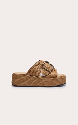 Natural Sandales Compensées Larges En Raphia Avec Détail Boucle | Taille 38 - PrettyLittleThing - Modalova