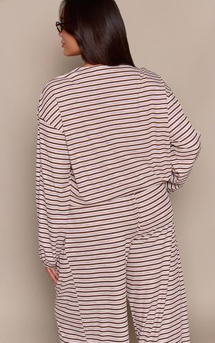 Dark Brown Haut Boutonné Décontracté Côtelé Doux À Rayures Grande Taille - Ensemble Coordonné | Taille 44 - PrettyLittleThing - Modalova