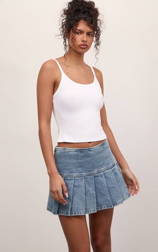 Mini-jupe Plissée En Denim Indigo Brut Taille Mi-haute | Taille 32 - PrettyLittleThing - Modalova