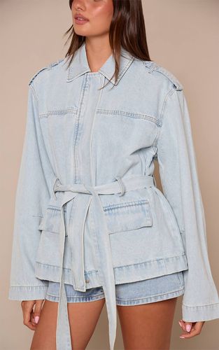 Light Blue Short En Jean Taille Mi-haute | Taille 42 - PrettyLittleThing - Modalova