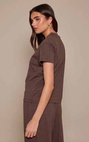 Dark Brown Ensemble Coordonné T-shirt Moucheté | Taille 42 - PrettyLittleThing - Modalova