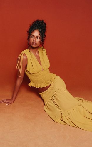 Mustard Ensemble Jupe Longue À Panneau Froncé | Taille 42 - PrettyLittleThing - Modalova
