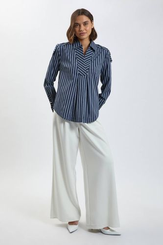 Chemise Tissée en Coton à Rayures avec Détail de Patte de Boutonnage Coupe Ample | Taille 16 - KarenMillen - Modalova