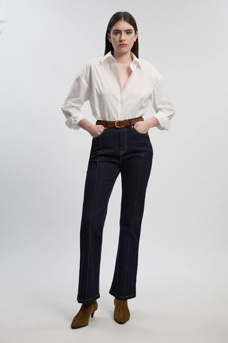 Jean Évasé en Denim Stretch à Plis Piqués Petite Taille | Taille 12 - KarenMillen - Modalova
