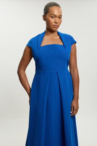 Robe Maxi Grande Taille À Encolure Carrée Ajustée Et Jupe Ample | Taille 20 - KarenMillen - Modalova