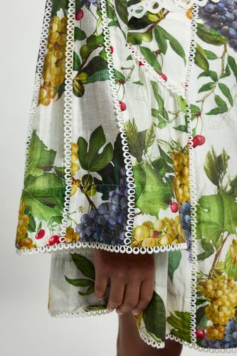 Robe Mini Tissée À Manches Longues Avec Détails De Ruban Et Imprimé De Fruits Grande Taille | Taille 20 - KarenMillen - Modalova