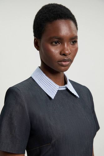 Robe Mini Cintrée En Denim Avec Détails Ajustés | Taille 16 - KarenMillen - Modalova