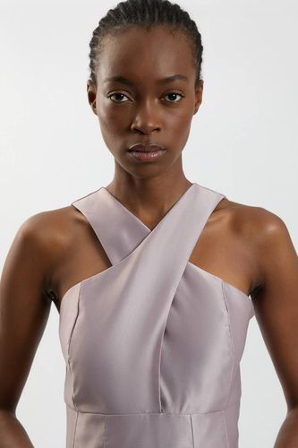 Robe Midi Ajustée En Satin Avec Découpes Ajourées Et Col Licou | Taille 18 - KarenMillen - Modalova