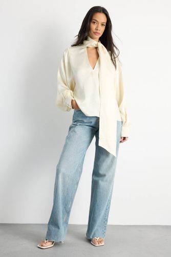 Chemisier En Satin Col V Avec Détail Foulard | Taille 46 - Warehouse - Modalova