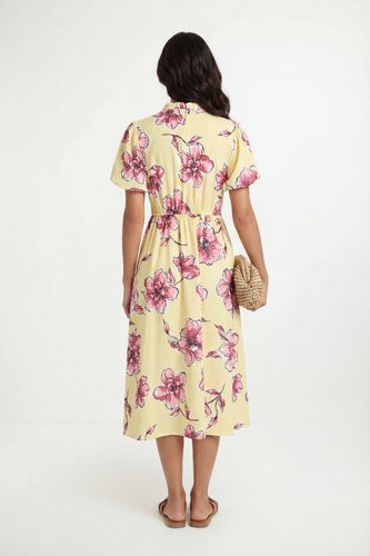 Robe Midi Froncée En Gaufré Fleuri | Taille 48 - Wallis - Modalova