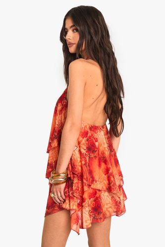 Robe mini abstraite à encolure halterneck et à volants | Taille 42 - boohoo - Modalova