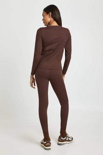 Legging de maternité ultra-doux sculptant pour soutien du ventre | Taille 44 - boohoo - Modalova
