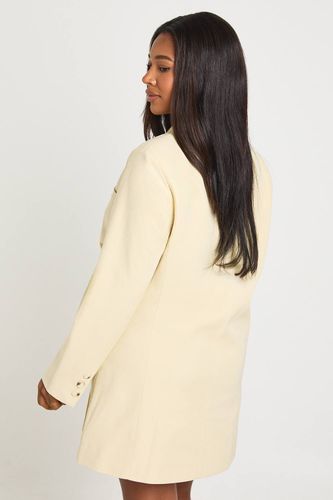 Robe Blazer Oversize Cache-cœur À Bouton Corne Grande Taille | Taille 48 - boohoo - Modalova