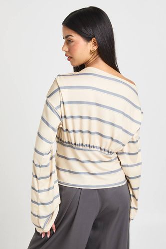 Haut à Rayures Taille Cintrée Épaules Dénudées | Taille 44 - boohoo - Modalova