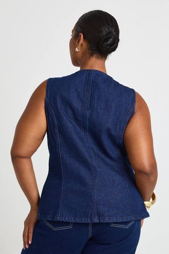 Gilet Grande Taille Boutonné Avec Boutons Effet Corne | Taille 48 - boohoo - Modalova