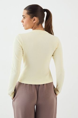 Haut à Manches Longues Col Rond avec Boutonnage Devant | Taille 2XL - DSGN Studio - Modalova