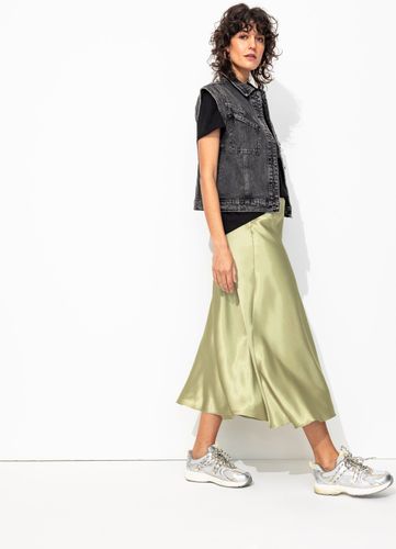 Jupe mi-longue en satin uni Vert clair - Promod - Modalova