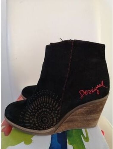 Bottines Chaussures noires Noir - Desigual - Modalova