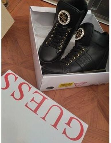 Baskets montantes Guess Basket Noir - Guess - Modalova