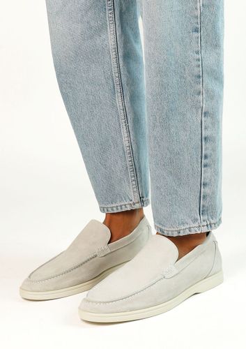 Mocassins en daim - gris clair - Sacha - Modalova
