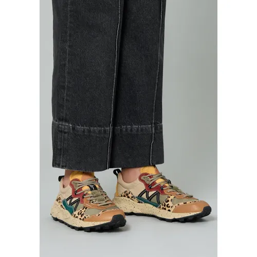 Shoes > Sneakers - - Flower Mountain - Modalova