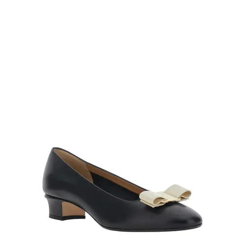 Shoes > Heels > Pumps - - Ferragamo - Modalova