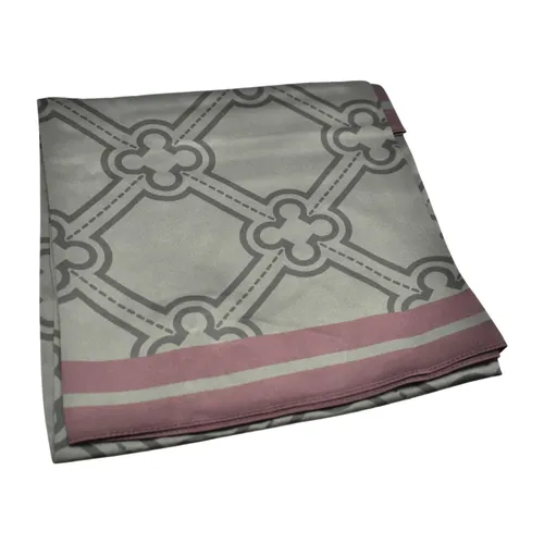 Accessories > Scarves > Silky Scarves - - V73 - Modalova