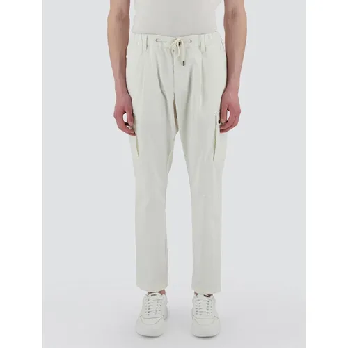Trousers > Slim-fit Trousers - - Herno - Modalova