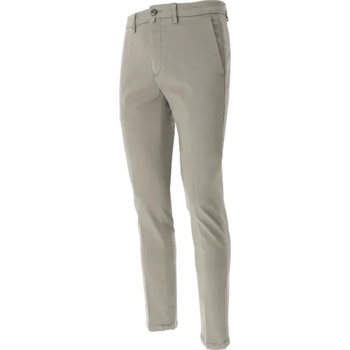 Trousers > Chinos - - Siviglia - Modalova