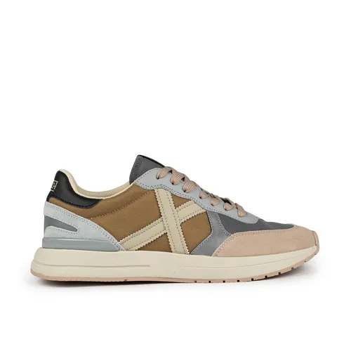Shoes > Sneakers - - Munich - Modalova