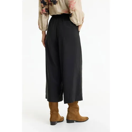 Trousers > Cropped Trousers - - IN Front - Modalova