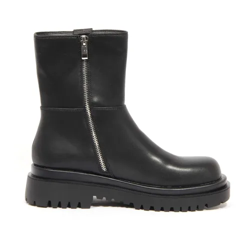 Shoes > Boots > Ankle Boots - - Versace - Modalova