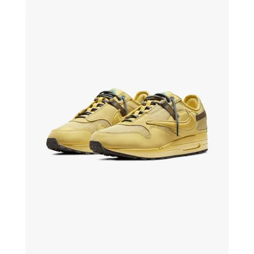 Nike - Shoes > Sneakers - Yellow - Nike - Modalova