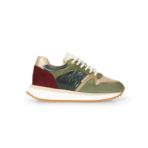 Shoes > Sneakers - - Ambitious - Modalova