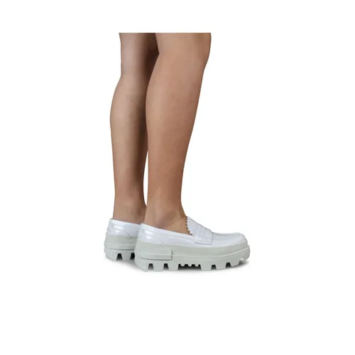 Shoes > Flats > Loafers - - Moncler - Modalova