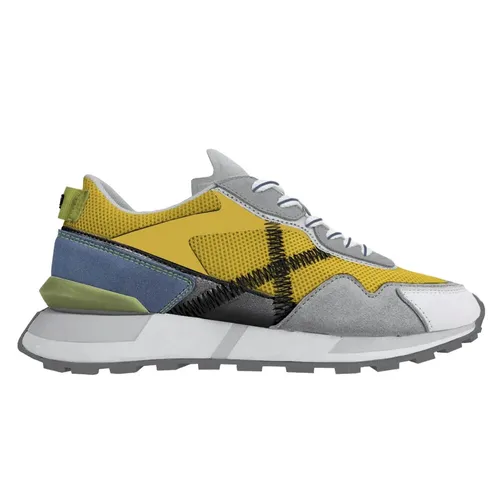 Shoes > Sneakers - - Munich - Modalova