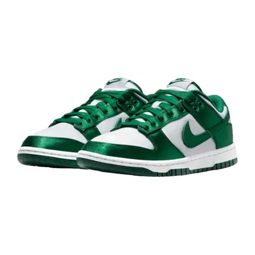 Nike - Shoes > Sneakers - Green - Nike - Modalova