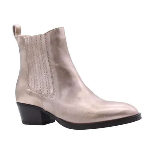 Shoes > Boots > Heeled Boots - - Nerogiardini - Modalova
