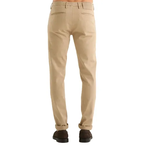 Trousers > Chinos - - Tramarossa - Modalova