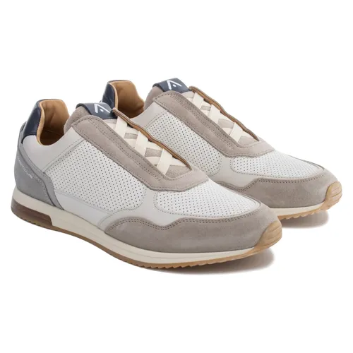 Shoes > Sneakers - - Ambitious - Modalova