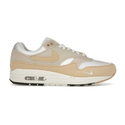 Nike - Shoes > Sneakers - Beige - Nike - Modalova