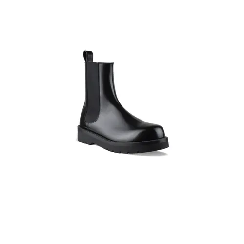 Shoes > Boots > Chelsea Boots - - Valentino Garavani - Modalova