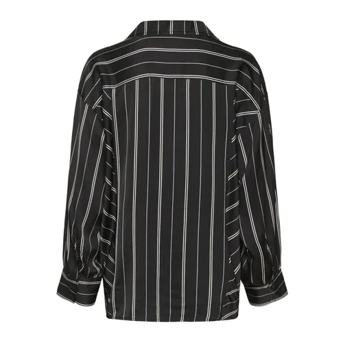 Blouses & Shirts > Shirts - - Soaked in Luxury - Modalova