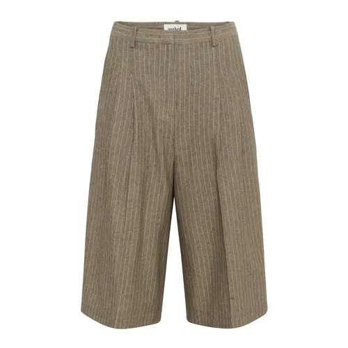 Shorts > Long Shorts - - Soaked in Luxury - Modalova