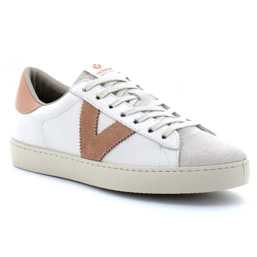 Shoes > Sneakers - - Victoria - Modalova